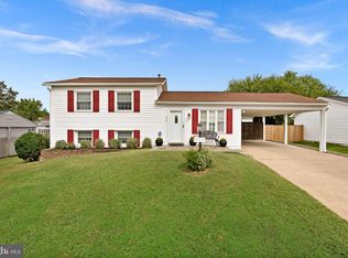 224 W Beech Rd, Sterling, VA 20164