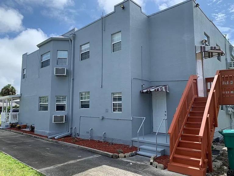 20 E Avenue B #1 — Photo 3