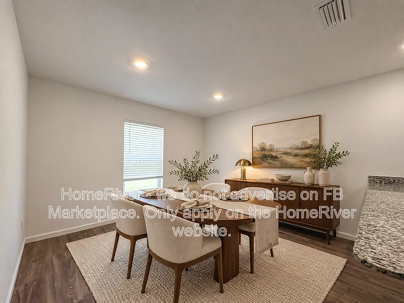 3 bed, 2.0 bath, 1477 sqft, $1,765 — Photo 3