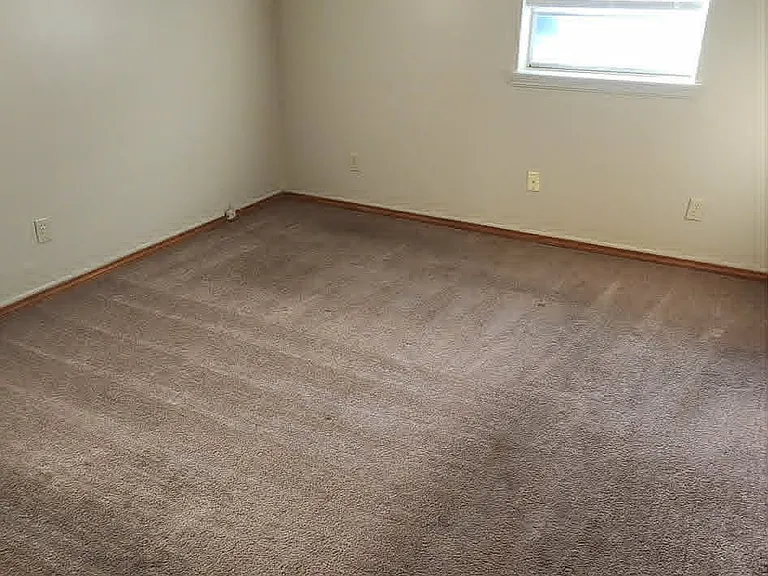 901 Holoway Dr — Photo 5