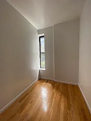 3rd image of 12 W 104th St #E1