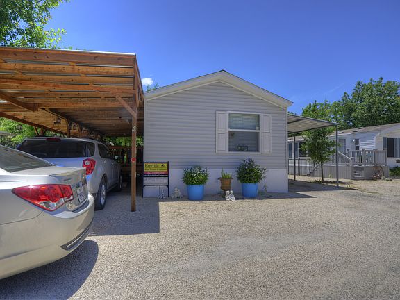 2nd image of 717 Irene Dr