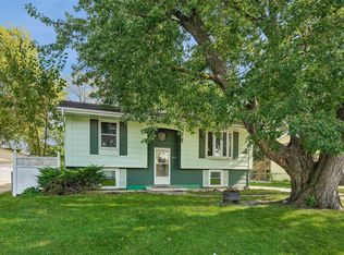 3201 Williams St, Des Moines, IA 50317