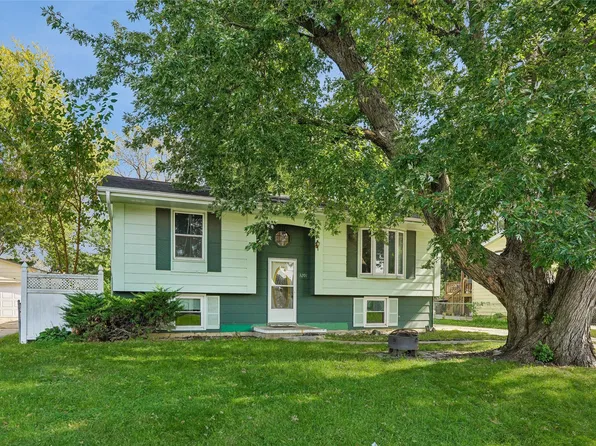 3201 Williams St, Des Moines, IA 50317