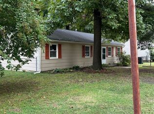 2001 Old Iron Rd, Hopewell, VA 23860