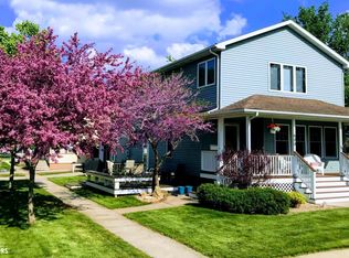 600 S Shore Dr, Clear Lake, IA 50428