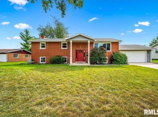 312 N Nebraska Ave, Morton, IL 61550