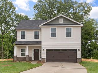 110 Vine Maple Ct, King, NC 27021