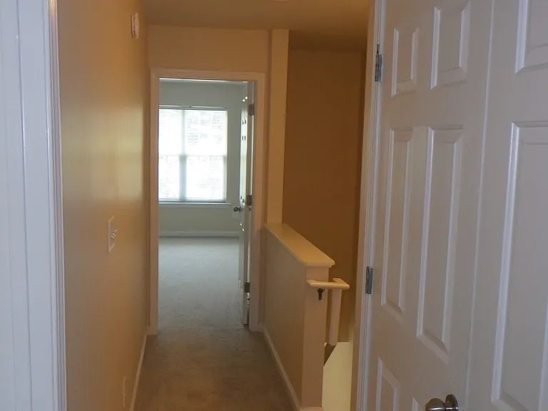 381 Woodson Dr — Photo 20