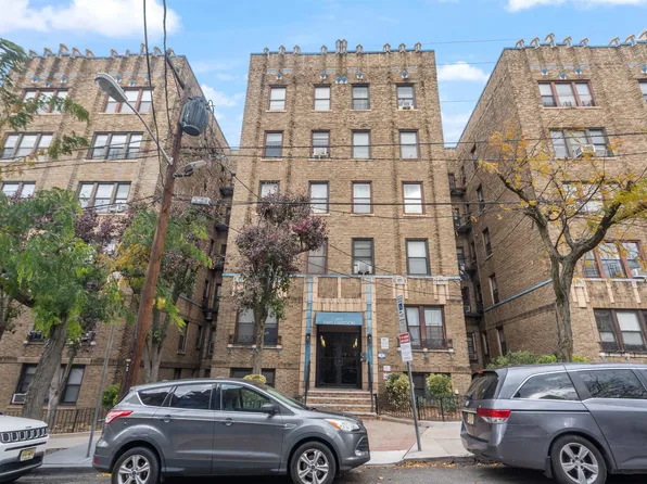 270 Harrison Avenue image 23 of 24