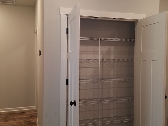 5th image of 4809 NE 110th Cir