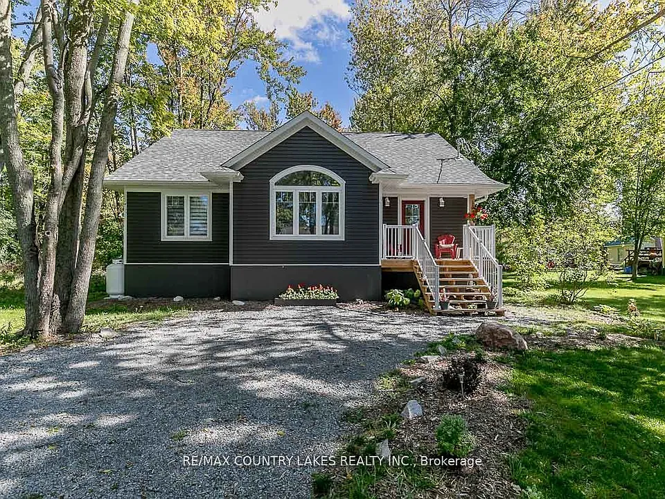 2589 Lakeshore Dr