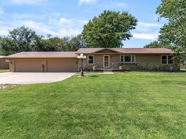 7601 S Pattie Ave, Haysville, KS 67060