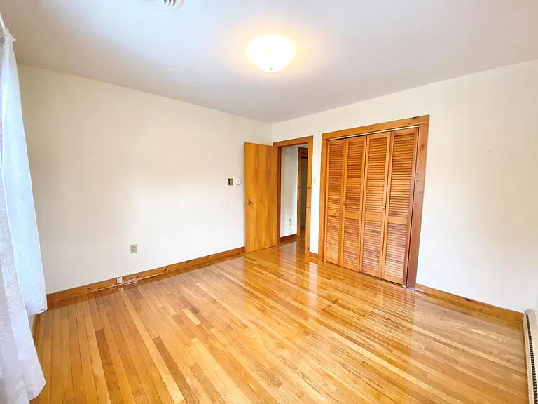 44 S Glenbrook Ave — Photo 5
