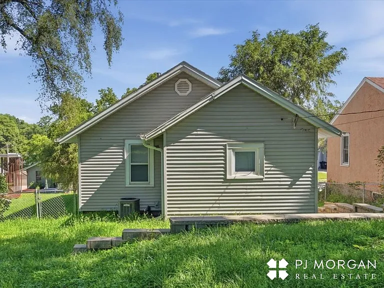 6031 Pine St — Photo 22