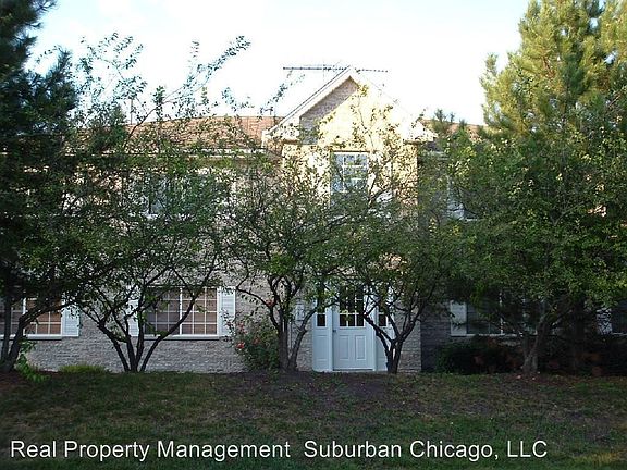 2nd image of 327 Stonington Pl