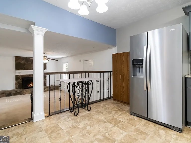 888 Chartley Dr — Photo 11