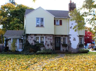 65 Scholfield Rd, Rochester, NY 14617