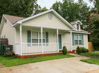 6202 Cottageville Ln, Charlotte, NC 28208