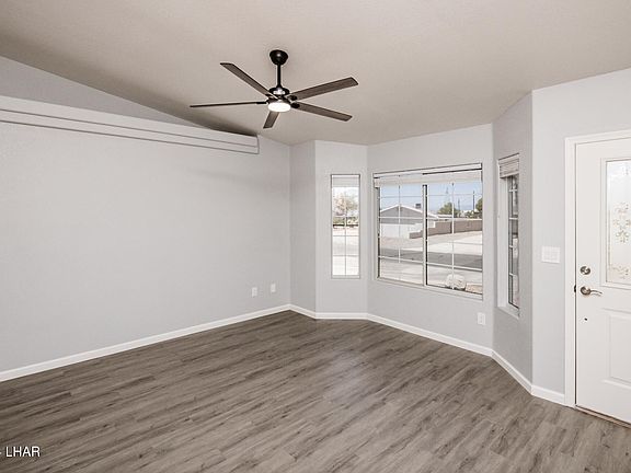4th image of 3296 Fan Palm Dr