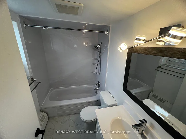 130 Neptune Dr #202 — Photo 15