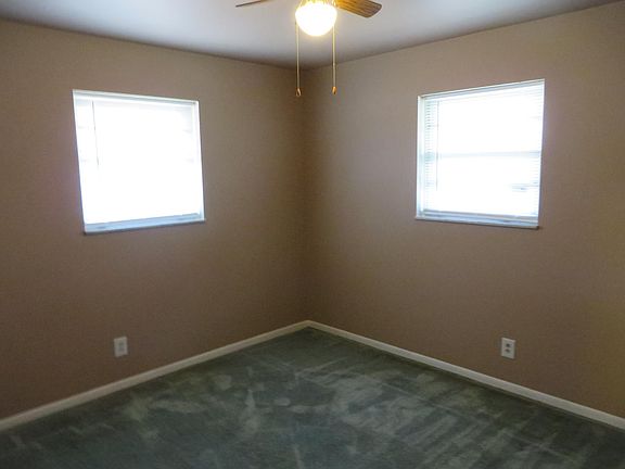 5th image of 3992 S Randolph St