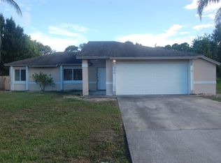 990 Douglas St SE, Palm Bay, FL 32909