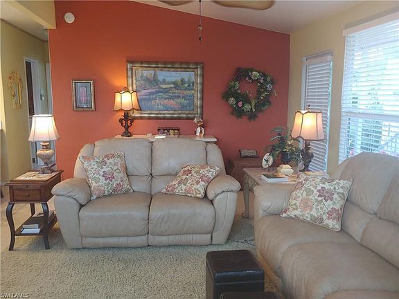 4th image of 2051 Crystal Lake Dr