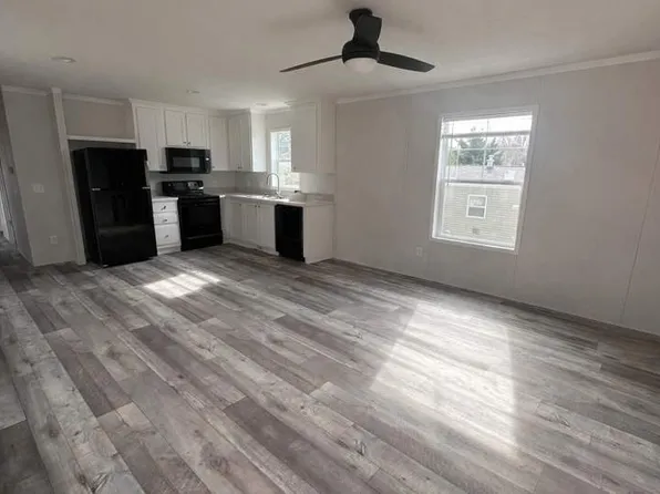 667 Monte Vista Rd #27, Candler, NC 28715