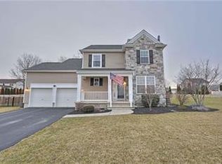 2726 Homestead Dr, Easton, PA 18040