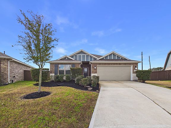 2nd image of 2002 Brisa Ln