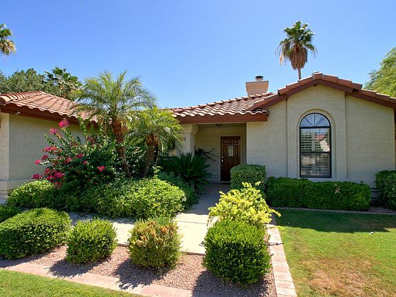 2nd image of 1205 E Gary Cir