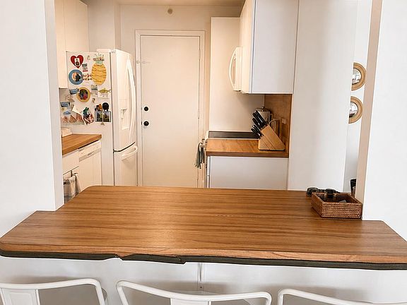 4th image of 150 Ocean Lane Dr APT 5A