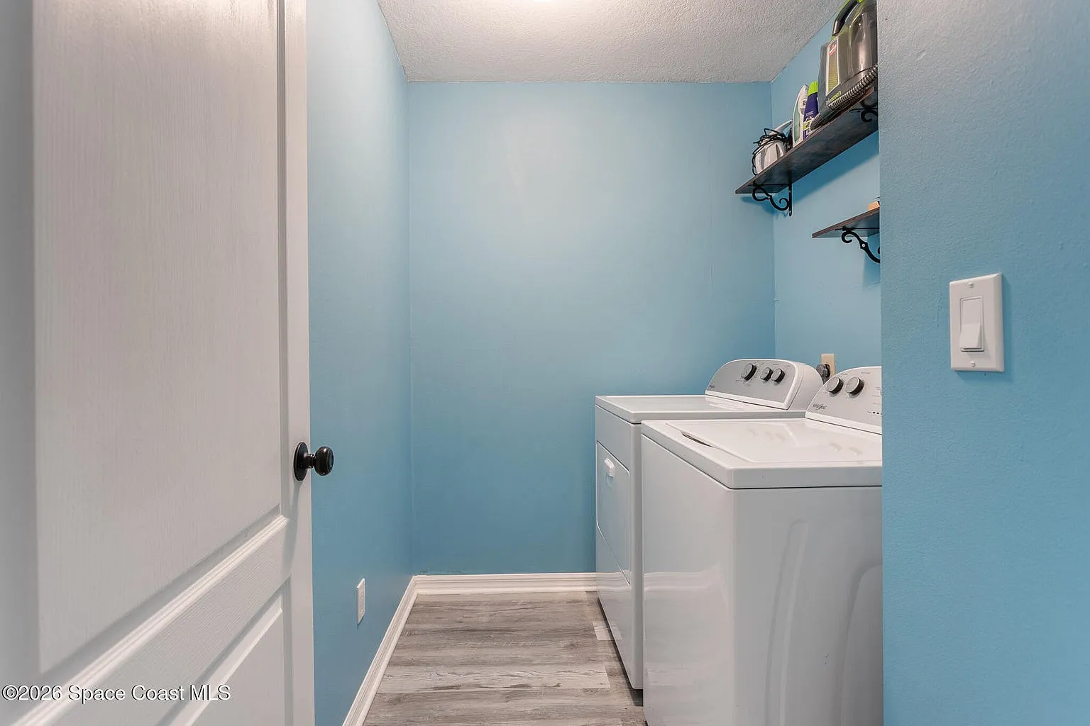 4920 48th Place - 1 — Photo 2