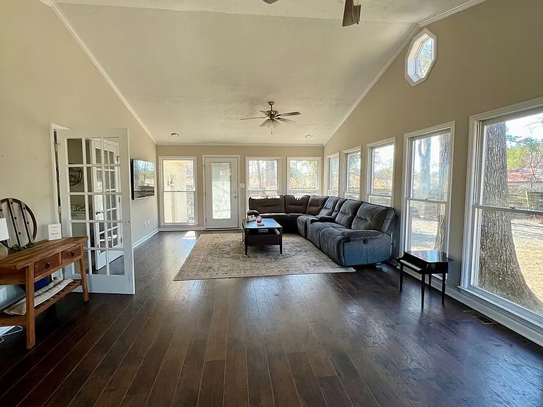 2020 Penrose Dr — Photo 22