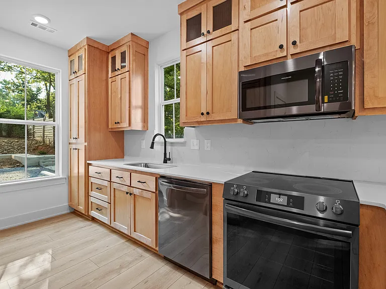 524 S Willow Ave #2 — Photo 7