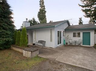 16136 NE Holladay St, Portland, OR 97230