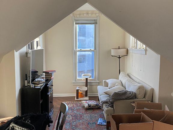 3rd image of 241 E 9th St #8