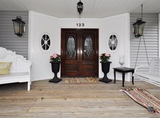 123 McIntosh Dr, Mahwah, NJ 07430