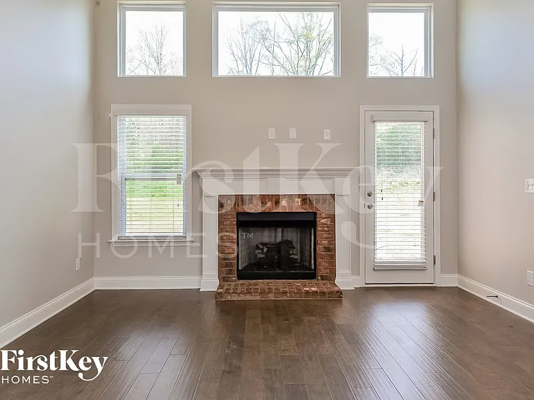 5542 Bridle Way — Photo 3