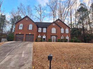 587 Wynmeadow Ct, Stone Mountain, GA