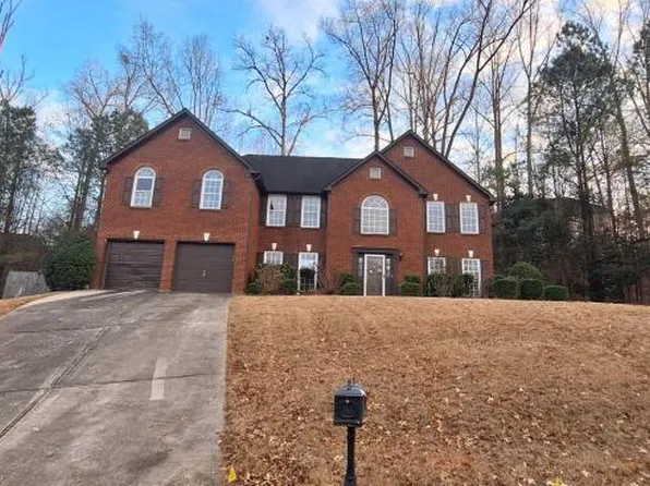 587 Wynmeadow Ct, Stone Mountain, GA 30087