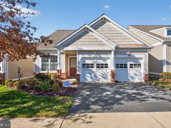8912 Yellow Daisy Pl, Lorton, VA 22079