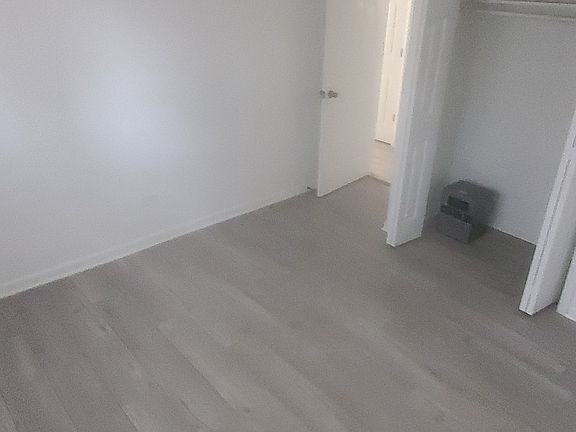 5th image of 710 Sibley Blvd