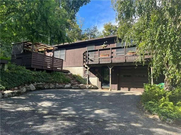 556 Berkshire Road, Southbury, CT 06488