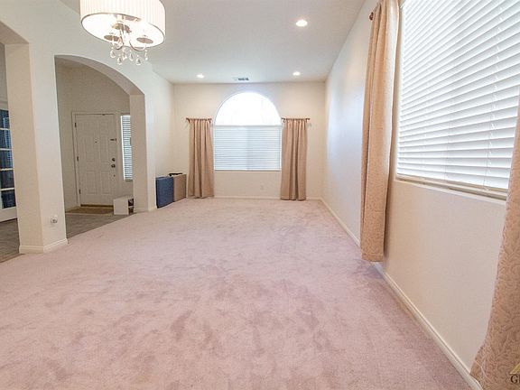 3rd image of 11401 Clarion River Dr