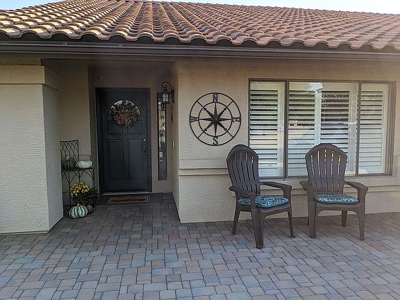 3rd image of 5843 E Paradise Ln