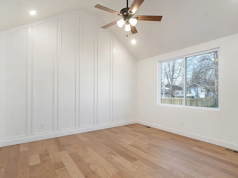 1111 S National Ave — Photo 26