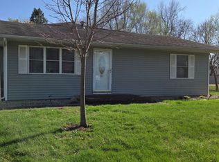 201 E Cleveland St, Heyworth, IL