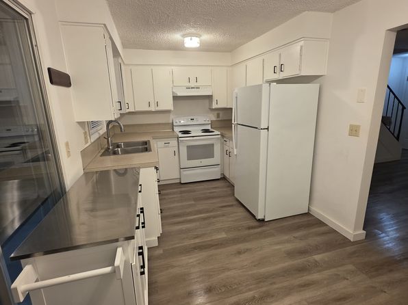 2010 Jefferson St SE #2010